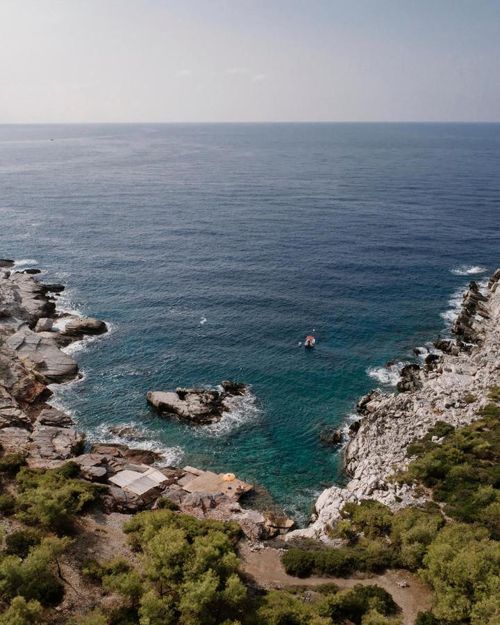 Rocas Roja Beach Hotel فاراليا المظهر الخارجي الصورة